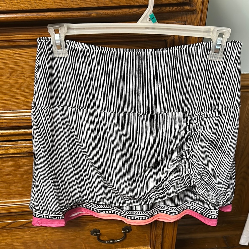 NWT Lucky in Love Striped Black and White Tennis Skort with Pink Trim Size L 12